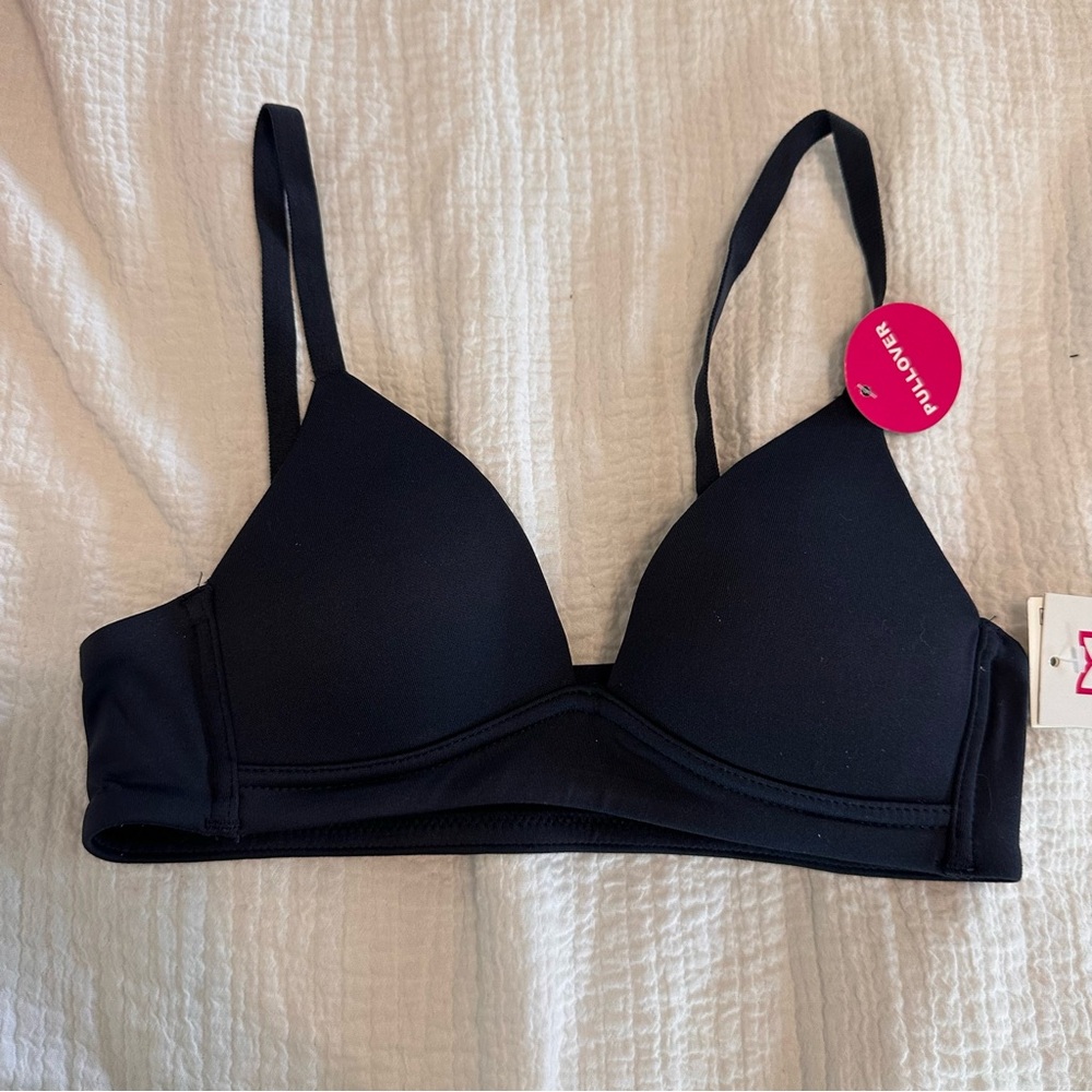 30A Maidenform NWT Black Bra